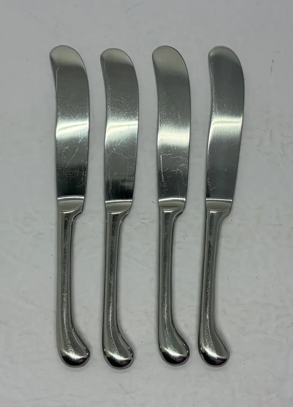 MCM Vintage Dansk Kobenhavn Lot of 4 Dinner Knives JHQ/China Stainless Flatware